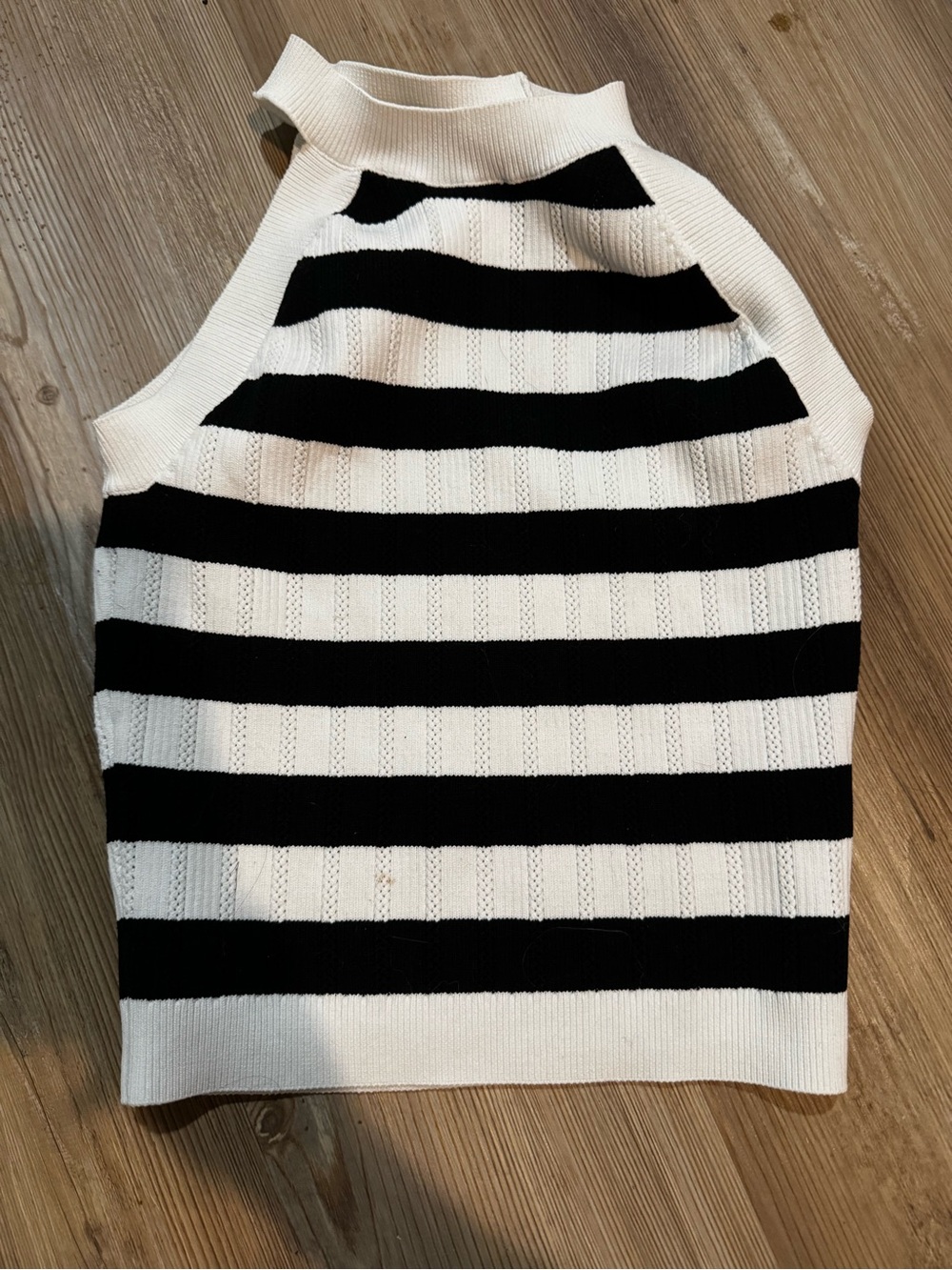 Sleeveless Black & White Striped Ribbed Tank Top
